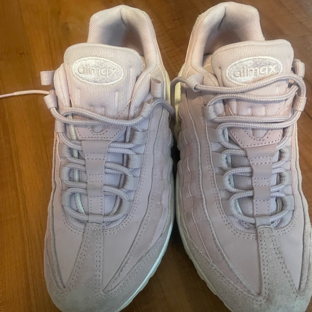 WMNS) Nike Air Max 95 Premium 'Barely Rose' -7.5